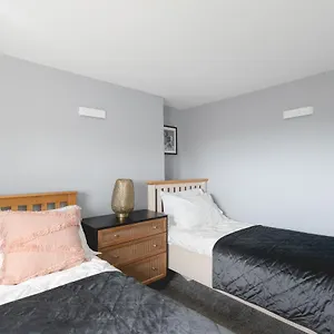 Apartment Few Steps From Brunswick Square, Hove
