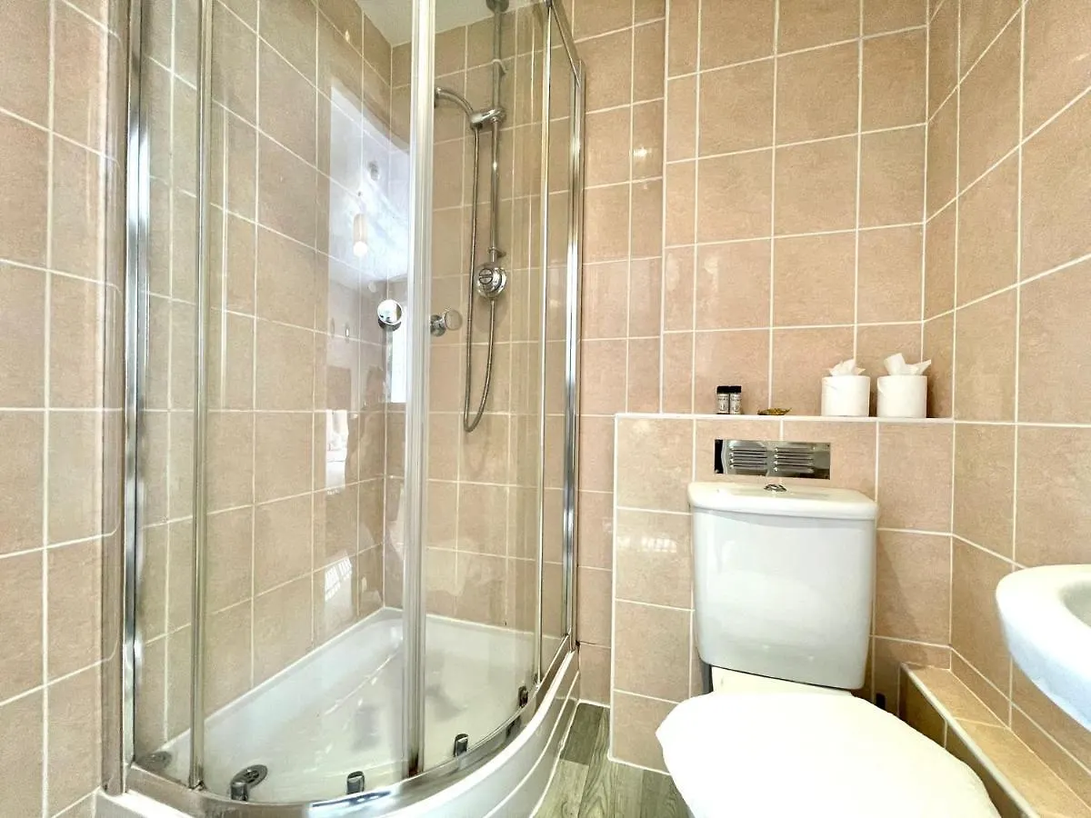 Refurbished 4-Br House Near Beach And The Downs Villa Brighton