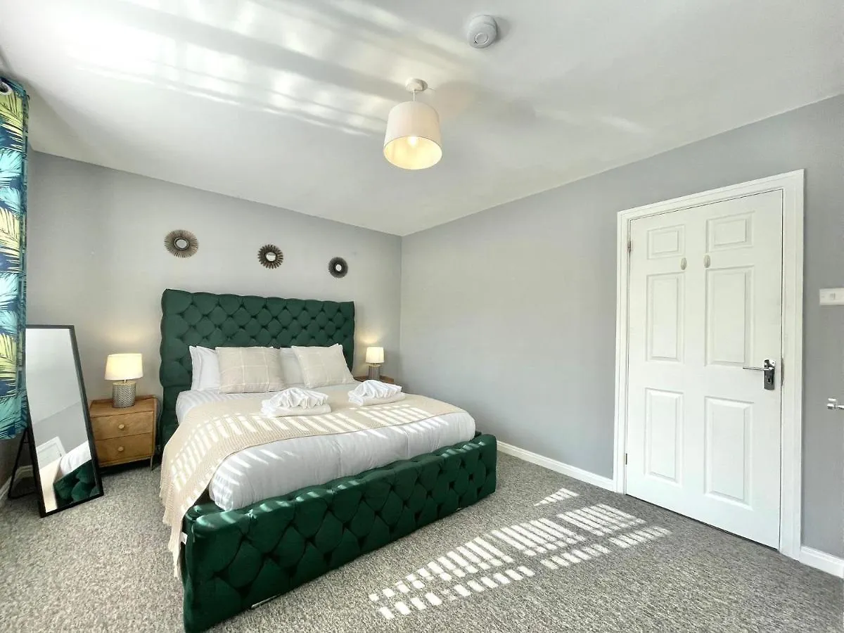 Refurbished 4-Br House Near Beach And The Downs Villa Brighton Holiday home