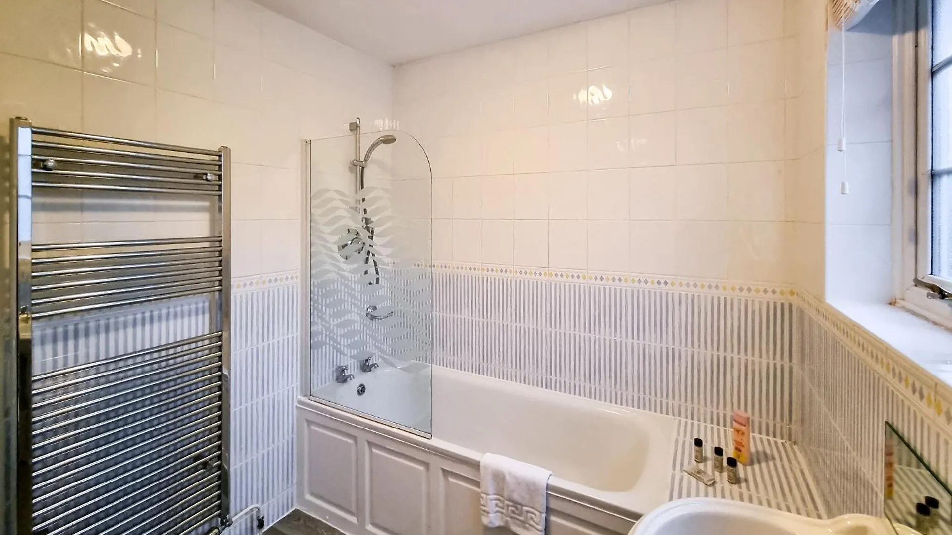 Holiday home Refurbished 4-Br House Near Beach And The Downs Villa Brighton
