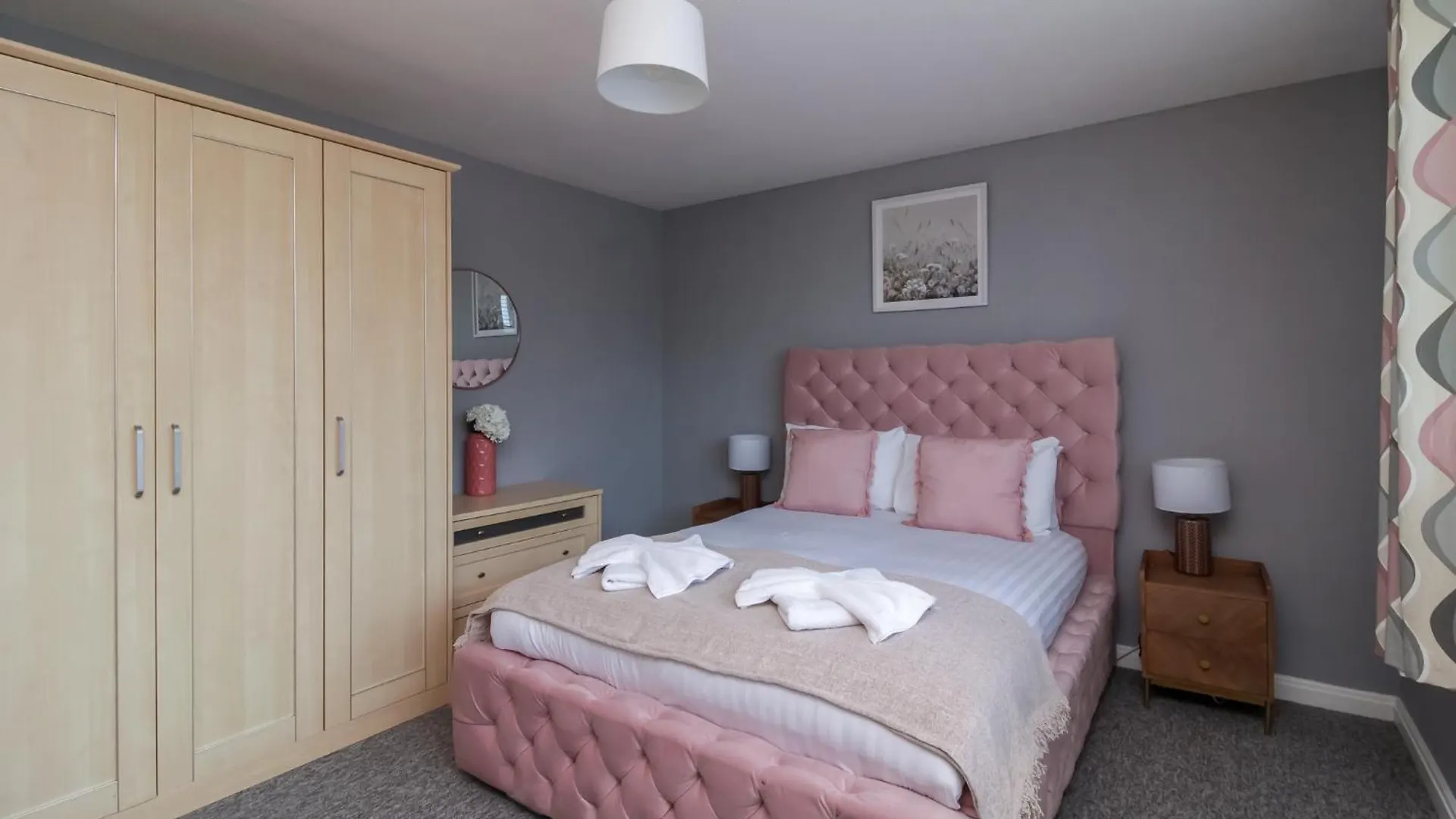 Refurbished 4-Br House Near Beach And The Downs Villa Brighton